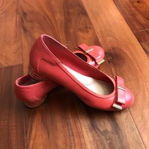 Dana Buchman coral shoes.